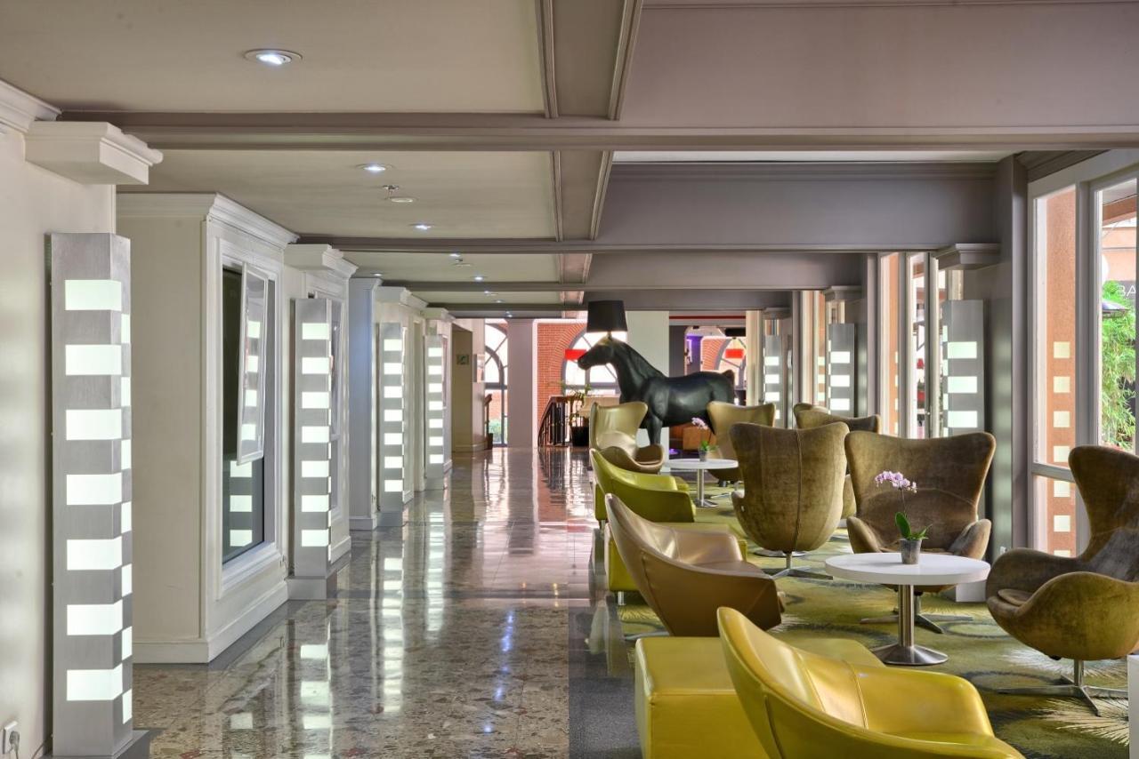 Plaza Hotel Capitole Toulouse - Anciennement Crowne Plaza Exterior photo